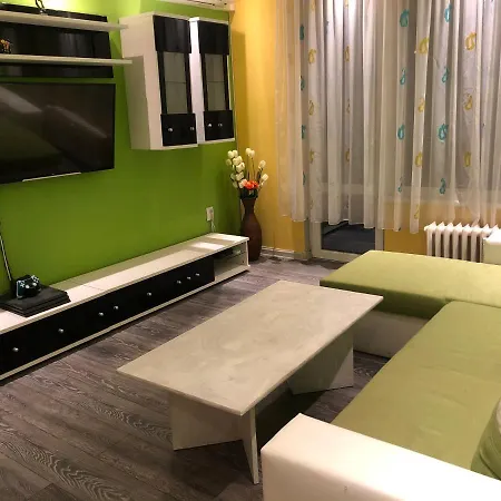 Cozy Flat Near South Park Sofie