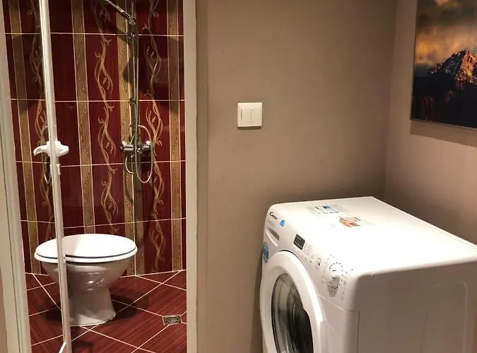 Cozy Flat Near South Park